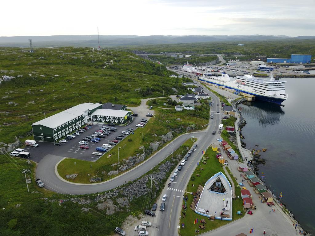 St Christopher'S Hotel Channel-Port aux Basques Exteriör bild